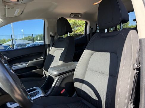 Used 2018 Chevrolet Colorado LT w/ Redline Special Edition AWD/4WD image 11