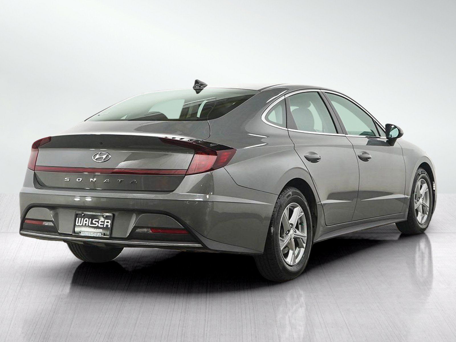 Used 2023 Hyundai Sonata SE FWD image 5