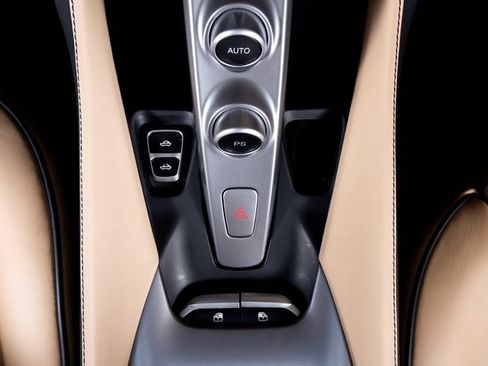 Certified 2019 Ferrari Portofino image 51