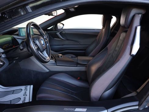 Used 2017 BMW i8 image 26