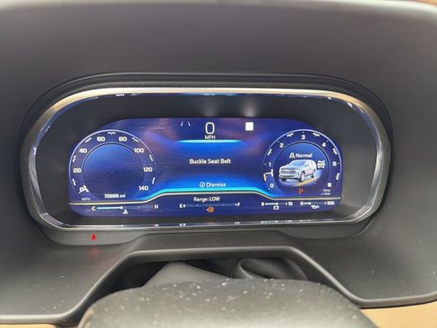 Used 2023 Chevrolet Tahoe Premier image 12