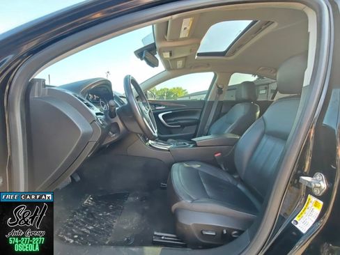 Used 2017 Buick Regal Sport Touring FWD image 18