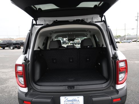 Used 2025 Ford Bronco Sport Badlands image 13