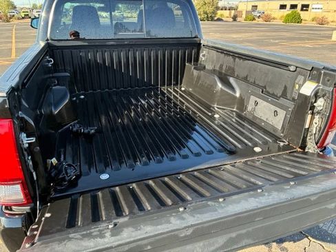 Used 2023 Toyota Tacoma SR5 w/ Technology Package AWD/4WD image 14