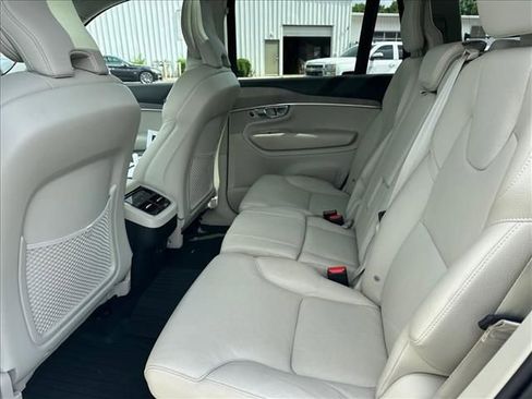 Used 2023 Volvo XC90 B6 Plus w/ Protection Package Premier AWD/4WD image 16