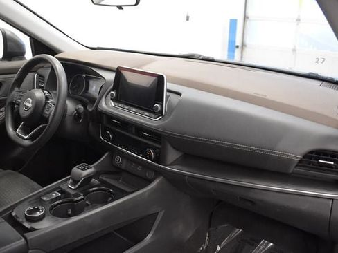Used 2023 Nissan Rogue SV AWD/4WD image 18
