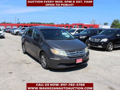 Used 2011 Honda Odyssey EX-L image 3