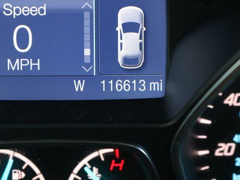 Used 2015 Ford Escape SE image 16