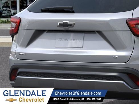 New 2026 Chevrolet Trax LT w/ Driver Confidence Package image 14