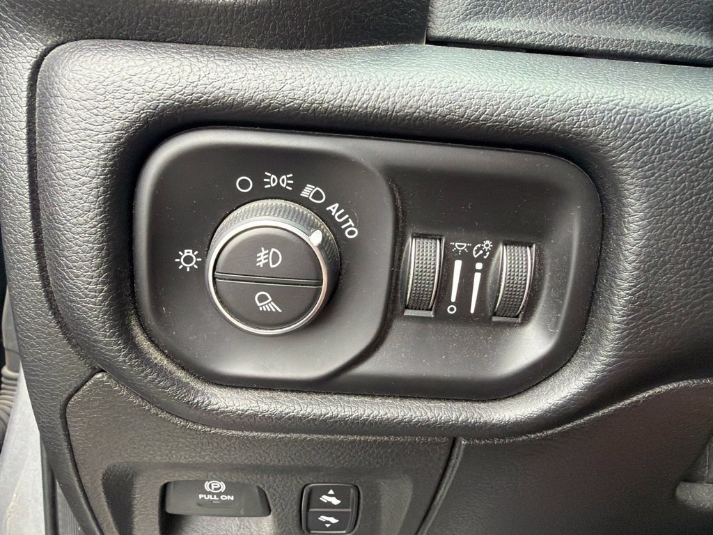 Used 2020 RAM 1500 Laramie AWD/4WD image 24