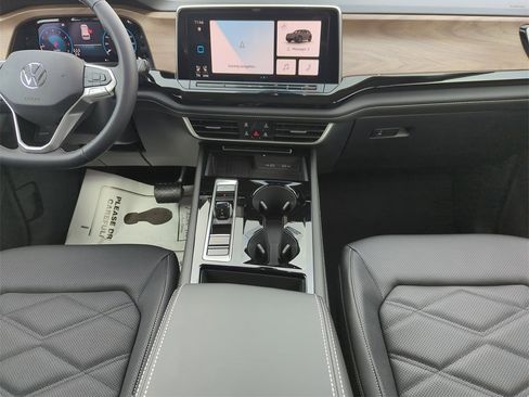 New 2026 Volkswagen Atlas SE image 27