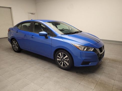 Used 2021 Nissan Versa SV image 11