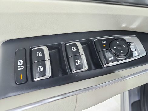 Used 2025 Kia Sorento EX FWD image 38