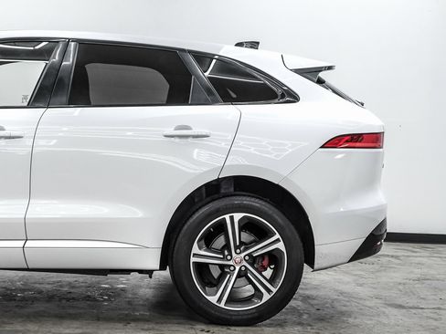 Used 2020 Jaguar F-PACE S image 11