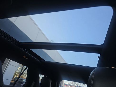 Used 2022 Ford Explorer ST w/ Equipment Group 401A image 22