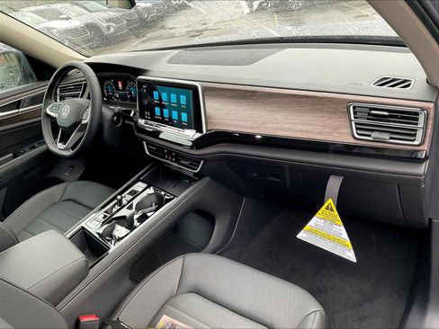 New 2026 Volkswagen Atlas SEL image 10