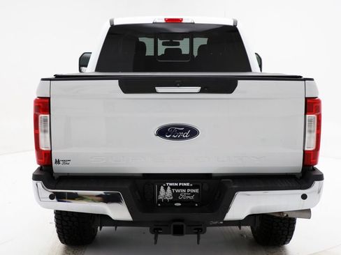 Used 2019 Ford F250 Lariat w/ Lariat Value Package image 8