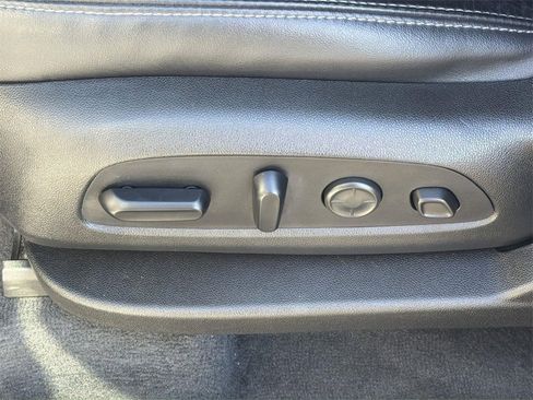 Used 2021 Buick Enclave Avenir w/ Avenir Technology Package image 23