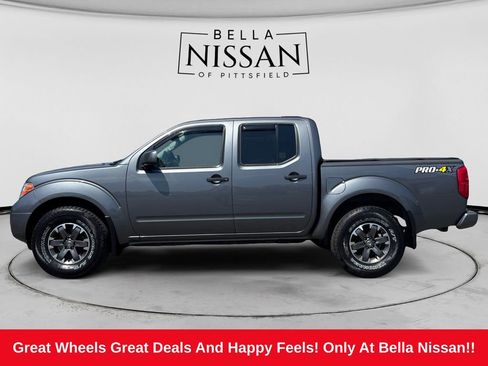 Used 2018 Nissan Frontier PRO-4X AWD/4WD image 2