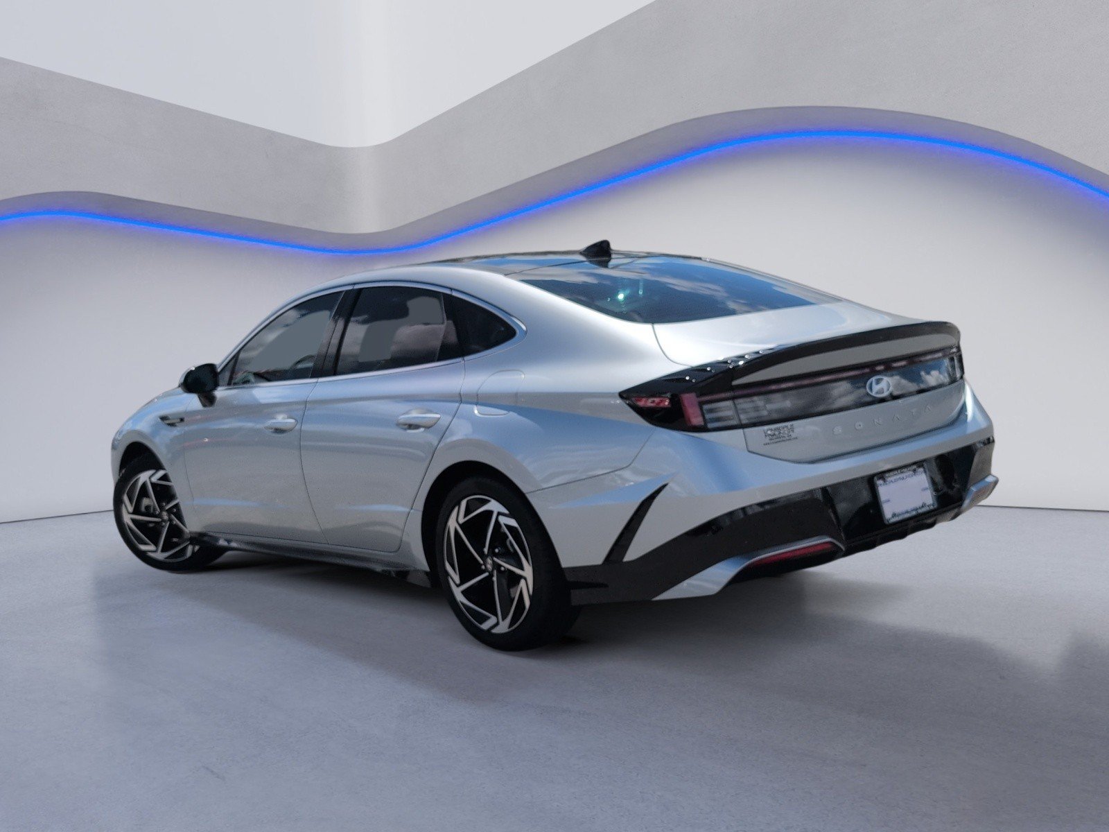 Used 2025 Hyundai Sonata SEL FWD image 9