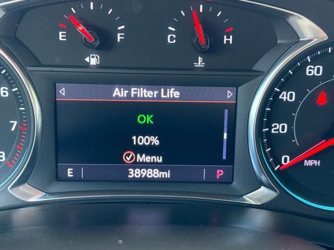 Used 2023 Chevrolet Traverse LT w/ LT Premium Package AWD/4WD image 18