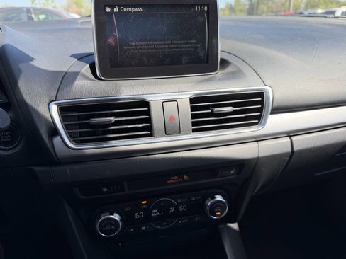 Used 2014 MAZDA MAZDA3 s Touring FWD image 24