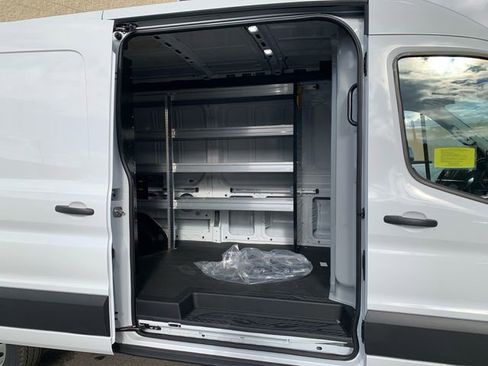 New 2025 Ford Transit 250 148 Medium Roof image 12
