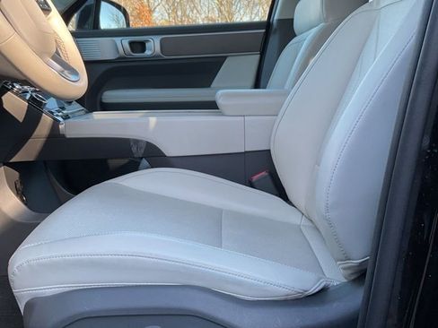 Used 2024 Hyundai Santa Fe SEL image 13