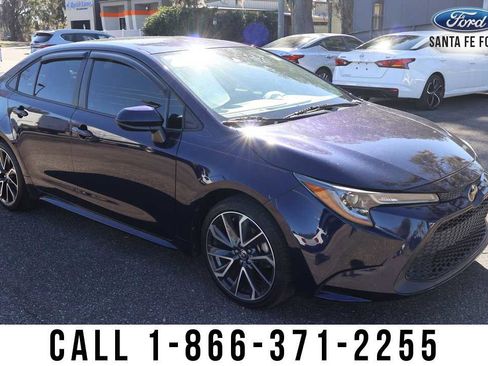 Used 2020 Toyota Corolla LE image 5