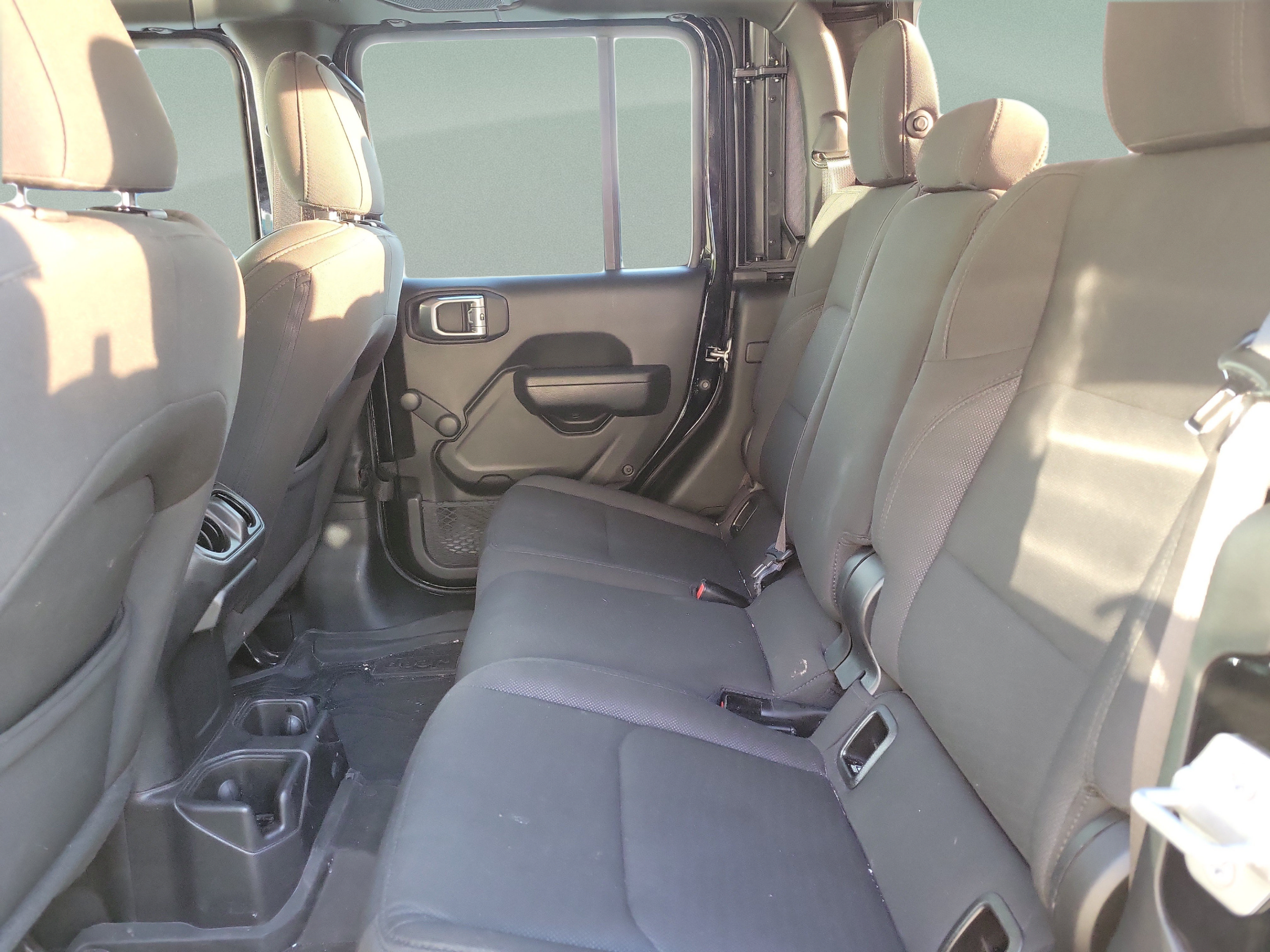 Certified 2023 Jeep Gladiator Sport AWD/4WD image 10