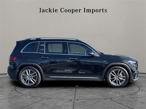 Certified 2025 Mercedes-Benz GLB 35 AMG 4MATIC image 6