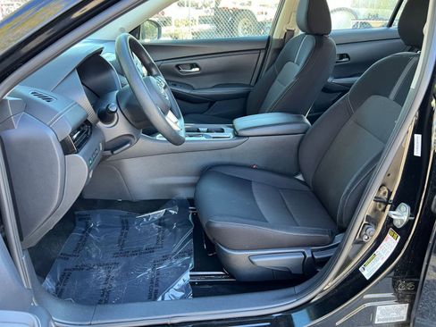 Used 2024 Nissan Sentra SV image 21