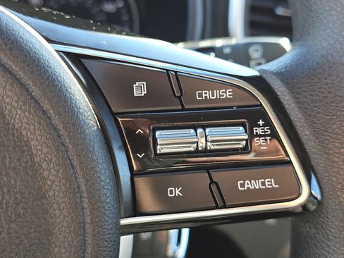 Used 2020 Kia Sportage LX image 24