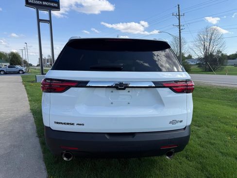 Used 2023 Chevrolet Traverse LT w/ LT Premium Package AWD/4WD image 6