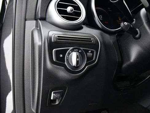 Certified 2023 Mercedes-Benz GLC 300 4MATIC Coupe image 11