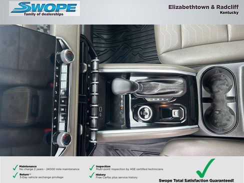 Used 2025 Chevrolet Colorado ZR2 w/ Technology Package AWD/4WD image 17