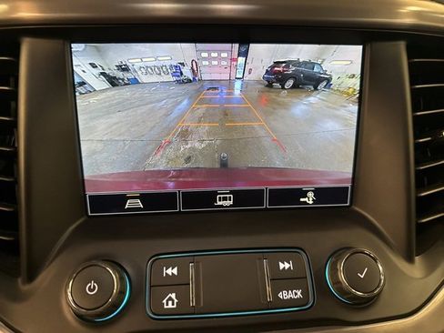 Used 2021 GMC Acadia AT4 w/ Trailering Package image 15