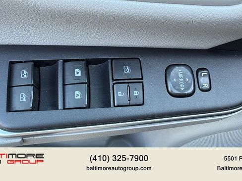 Used 2017 Toyota Camry LE image 31