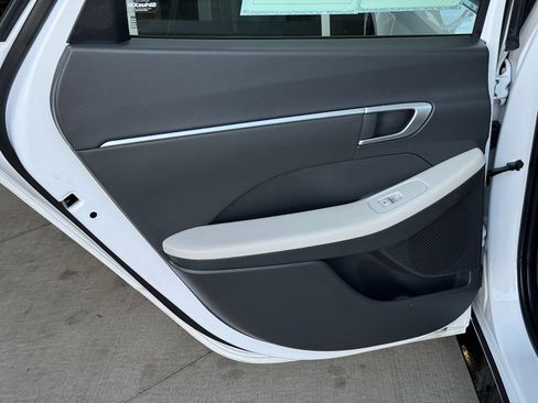 Used 2025 Hyundai Sonata SEL FWD image 16