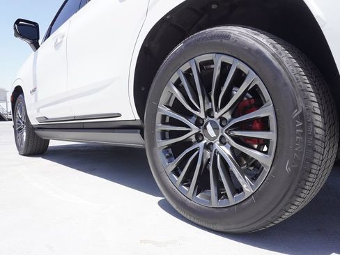 Certified 2023 Cadillac Escalade V w/ Heavy-Duty Trailer Package AWD/4WD image 6