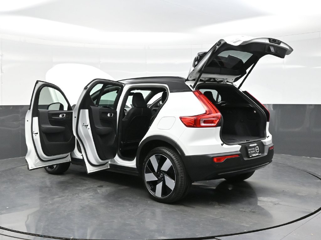 Used 2023 Volvo XC40 Recharge Ultimate AWD/4WD image 48