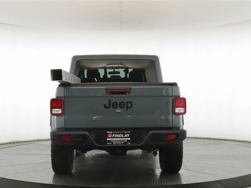 Used 2024 Jeep Gladiator Sport image 11