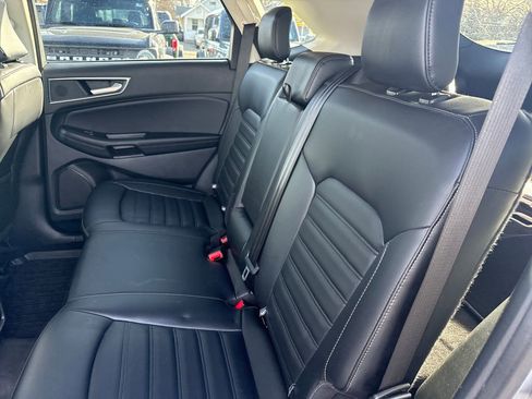 Used 2024 Ford Edge SEL w/ Convenience Package image 16