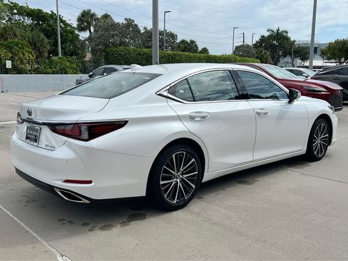 Certified 2024 Lexus ES 350 w/ Premium Package FWD image 7
