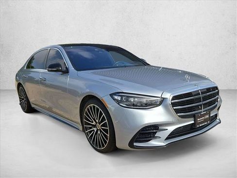 Certified 2022 Mercedes-Benz S 580 4MATIC Sedan image 3