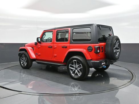 Used 2024 Jeep Wrangler Unlimited w/ Convenience Group image 5