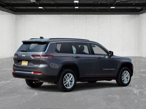 Certified 2025 Jeep Grand Cherokee L Laredo w/ Luxury Tech Group I AWD/4WD image 5