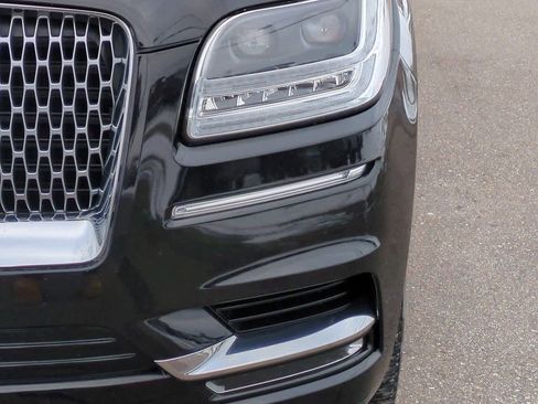 Used 2019 Lincoln Navigator L Reserve w/ Cargo Package image 10