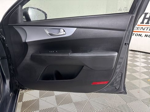 Used 2023 Kia Forte LXS image 25