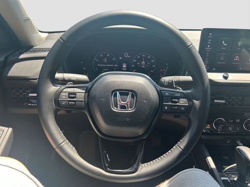 Used 2025 Honda Accord EX-L image 10